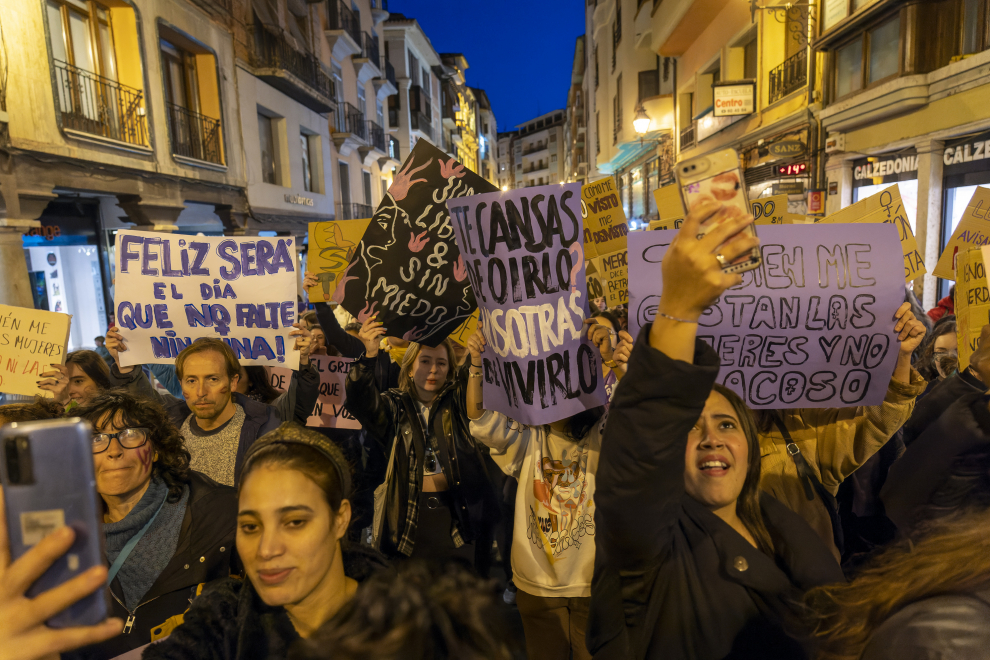 Manifestacion del dia de la mujer 8M en Teruel. foto Antonio garcia_bykofoto_5. 08_03_23[[[FOTOGRAFOS]]]