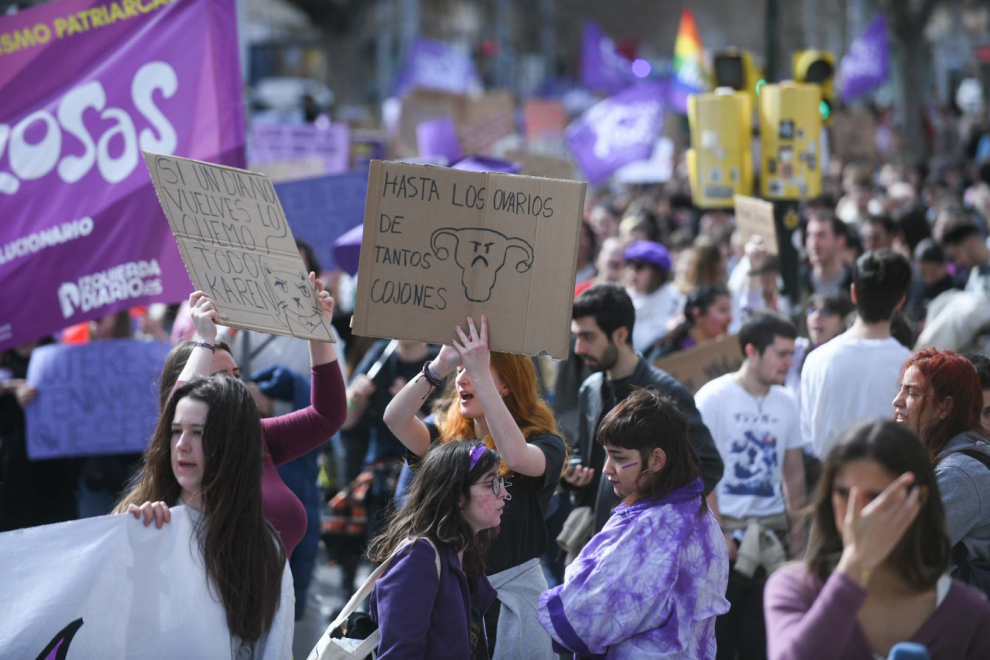 Marcha estudiantil del 8-M en Zaragoza.
