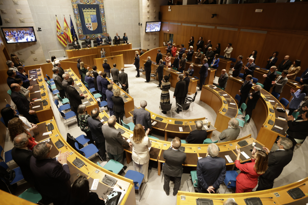 Homenaje a los diputados de la I legislatura en las Cortes de Aragón