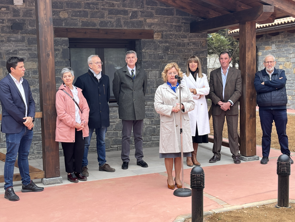 Inauguración de las nuevas viviendas de Valentia en sus centros de Huesca y Martillué.