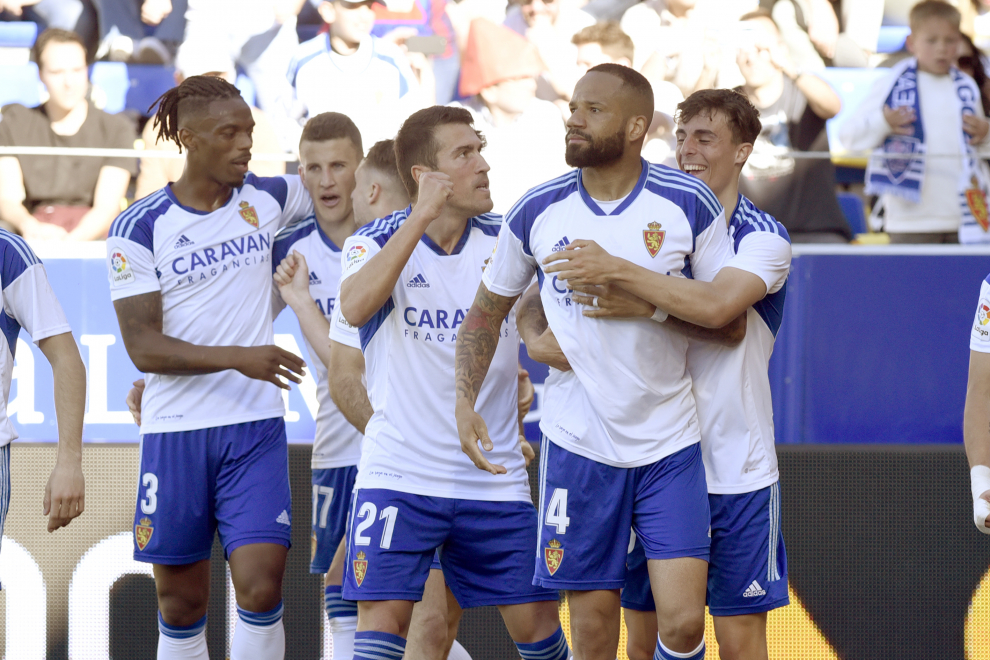 Los equipos aragoneses se enfrentan desde las 16.15 este domingo en El Alcoraz