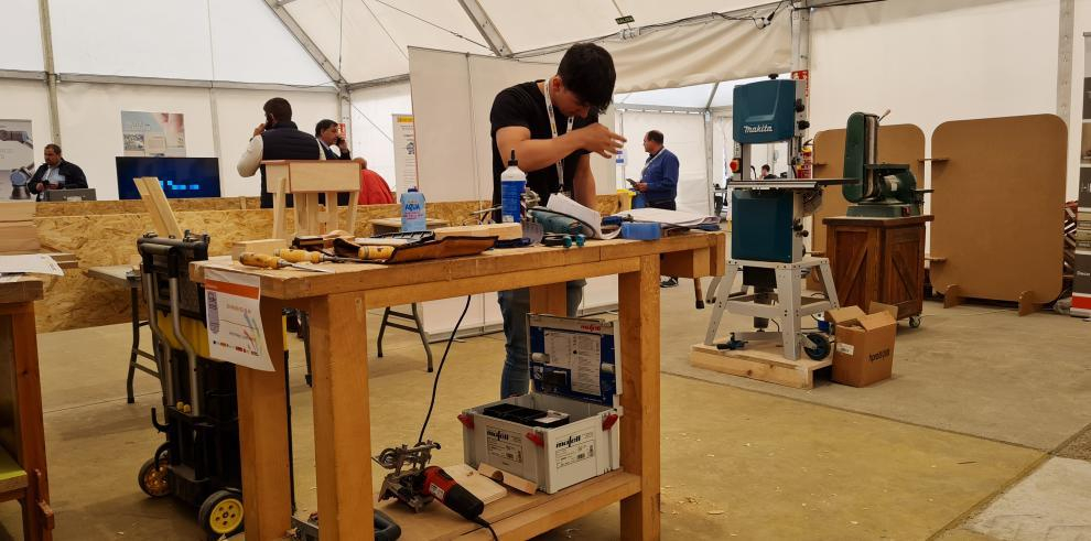 La fase autonómica de la competición se desarrolla en el Palacio de Congresos de Huesca.