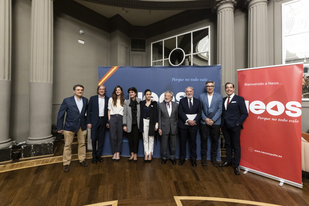 Presentación de la alternativa cultural NEOS