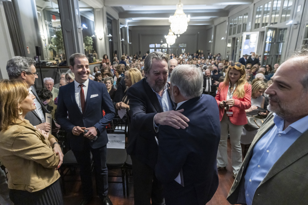 Presentación de la alternativa cultural NEOS