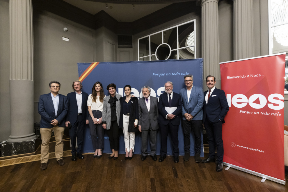 Presentación de la alternativa cultural NEOS
