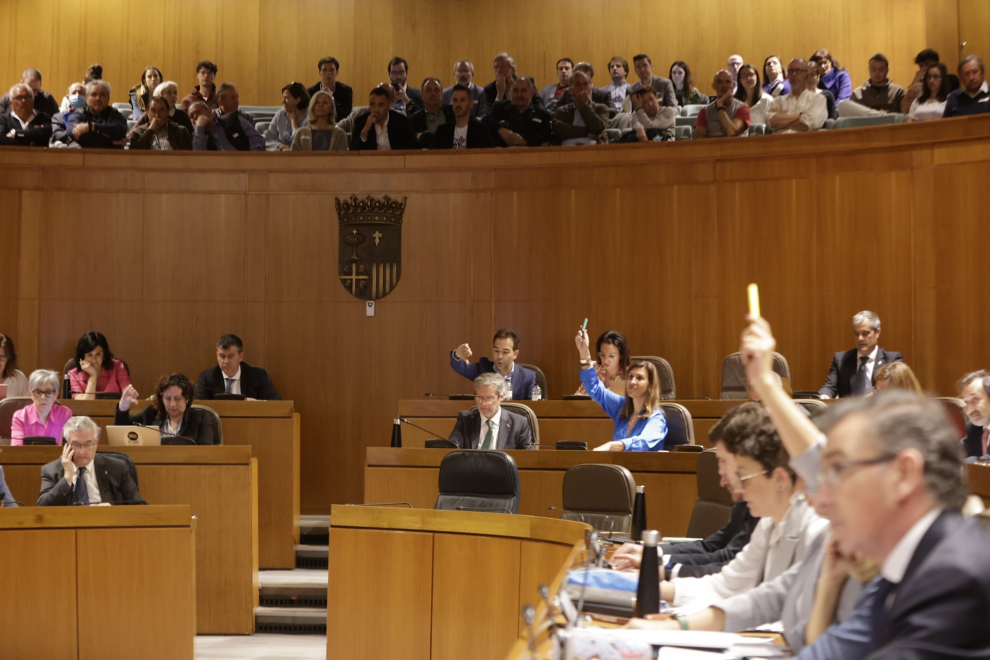 Pleno de las Cortes en el que Lambán ha hecho balance de su legislatura y se ha aprobado la ley del Juego.