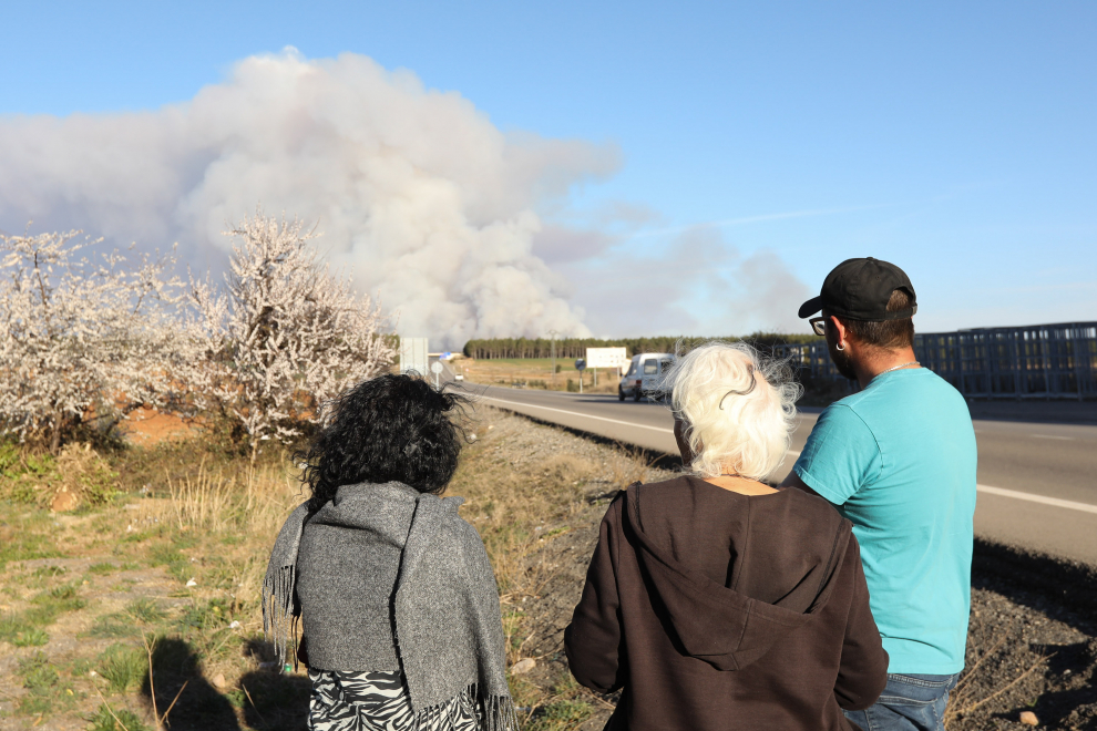 Imagen del incendio forestal desde San Agustín, en la provincia de Teruel