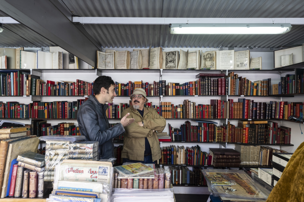 Inauguración de la Feria del Libro Viejo en Zaragoza.