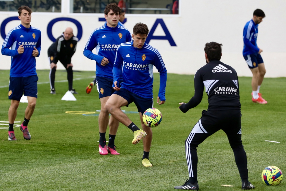 Entrenamiento del Real Zaragoza previo al partido contra el Albacete.