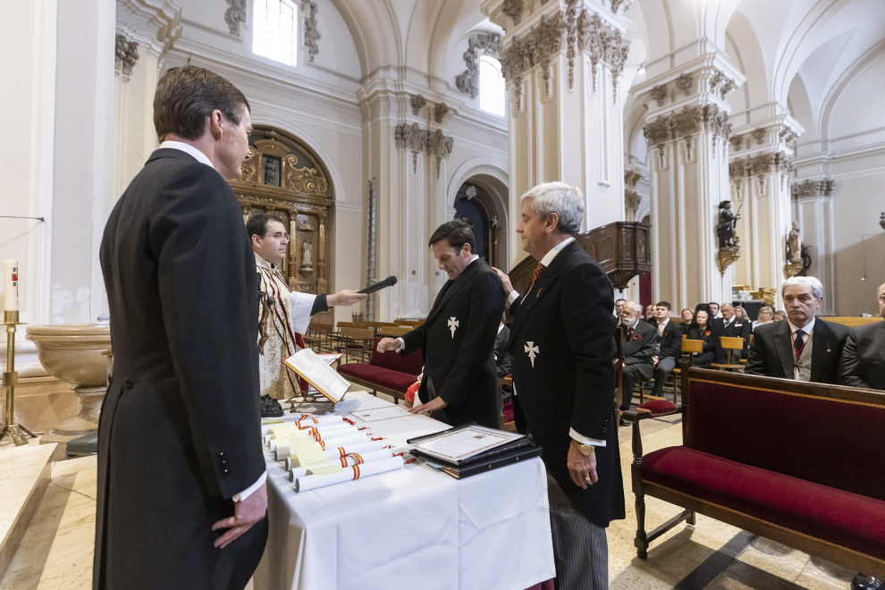 Ceremonia de ingreso de nuevos caballeros y damas en la Cofradía de Nobles de Nuestra Señora del Portillo