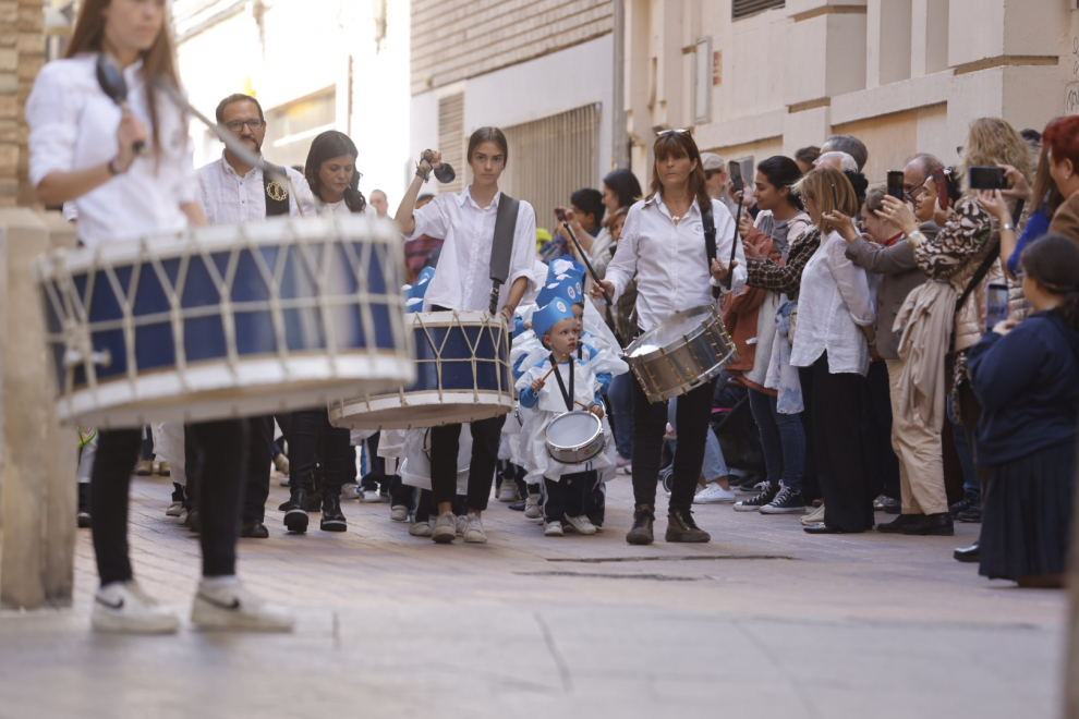 Procesión infantil de los alumnos de Escolapias Calasanz en Zaragoza