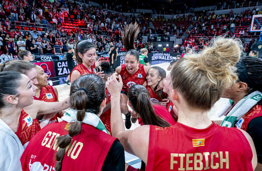 Fotos Copa de la Reina de baloncesto partido de cuartos de final Casademont Zaragoza Fotos Copa de la Reina de baloncesto partido de cuartos de final Casademont Zaragoza