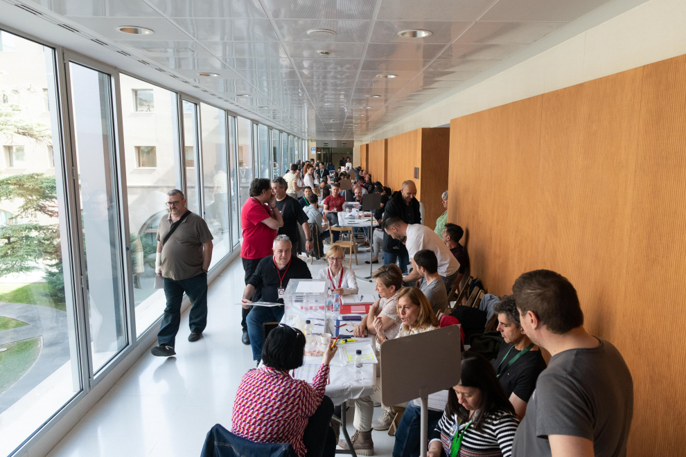 Elecciones sindicales de trabajadores municipales en el edificio Seminario de Zaragoza
