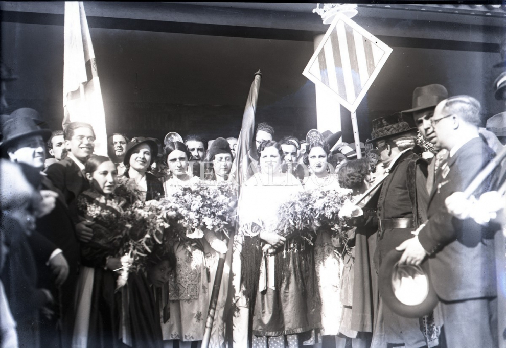 El 2 de abril del año 1933 se inauguró el tramo ferroviario conocido como El Caminreal, que comunicaba Teruel y Valencia con Zaragoza. A su vez enlazaba con el ferrocarril de Canfranc, inaugurado en 1928. Esto hizo posible la unión entre las tres capitales aragonesas con un ferrocarril directo, que además comunicaba el Mediterráneo con la frontera francesa a través del Pirineo Central. Aragón conseguía, al fin, su anhelo histórico de tener una salida al mar a través del puerto de Valencia.