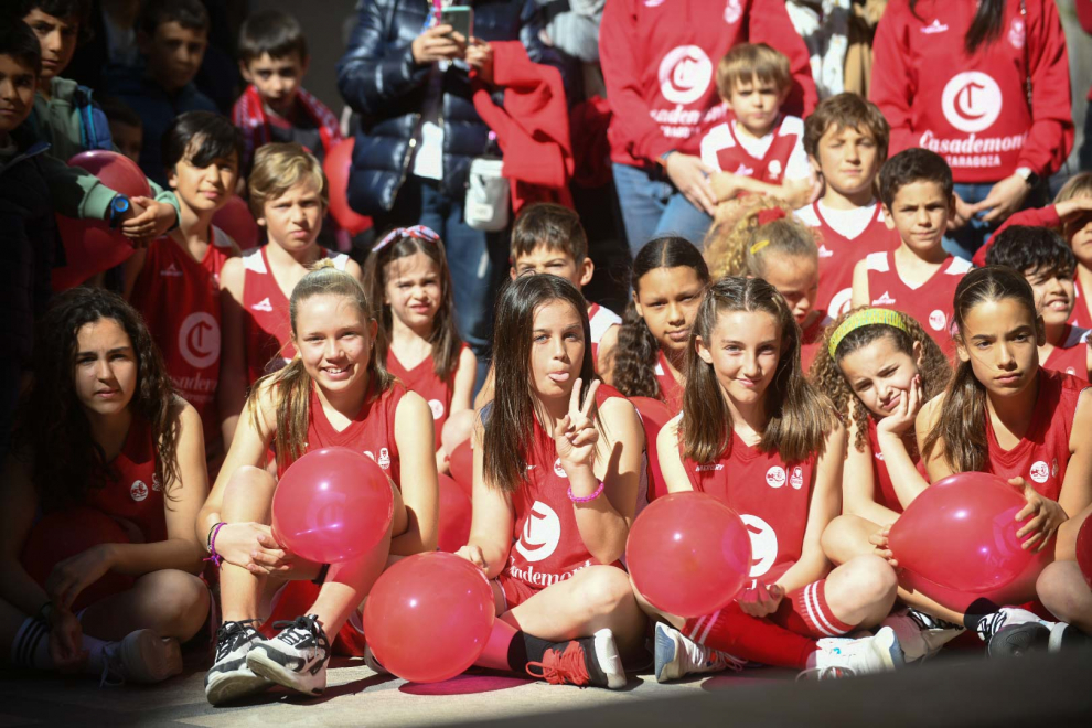 Lambán recibe a las heroínas de la Copa de la Reina