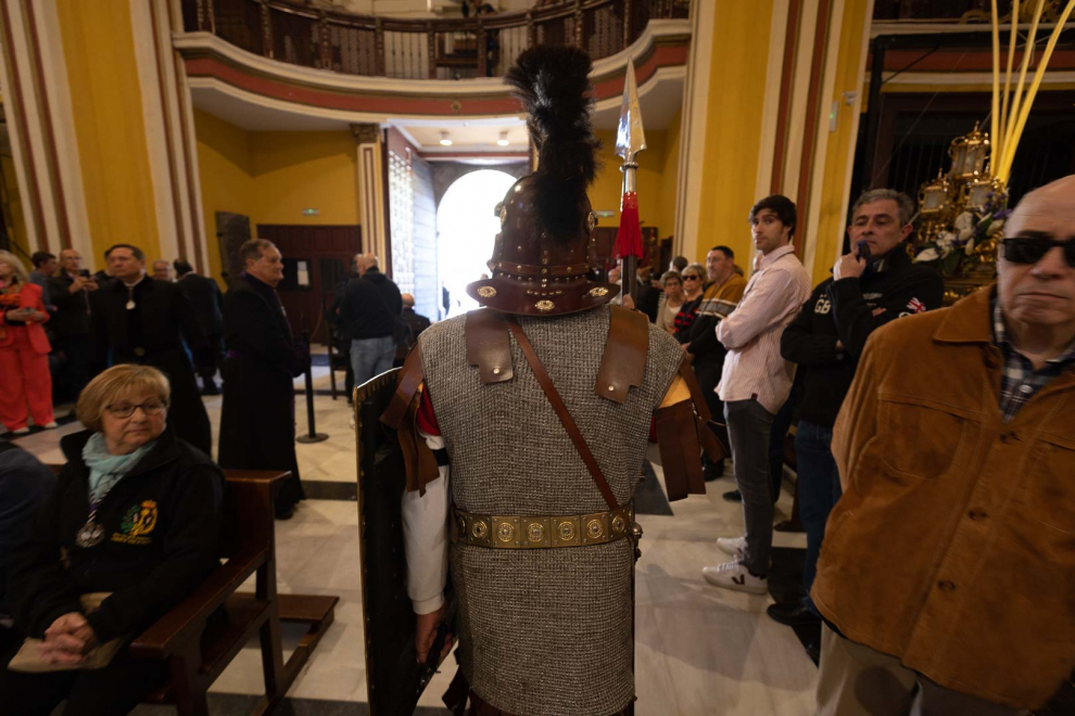 Fotos de la procesión de las Esclavas el Sábado Santo en Zaragoza