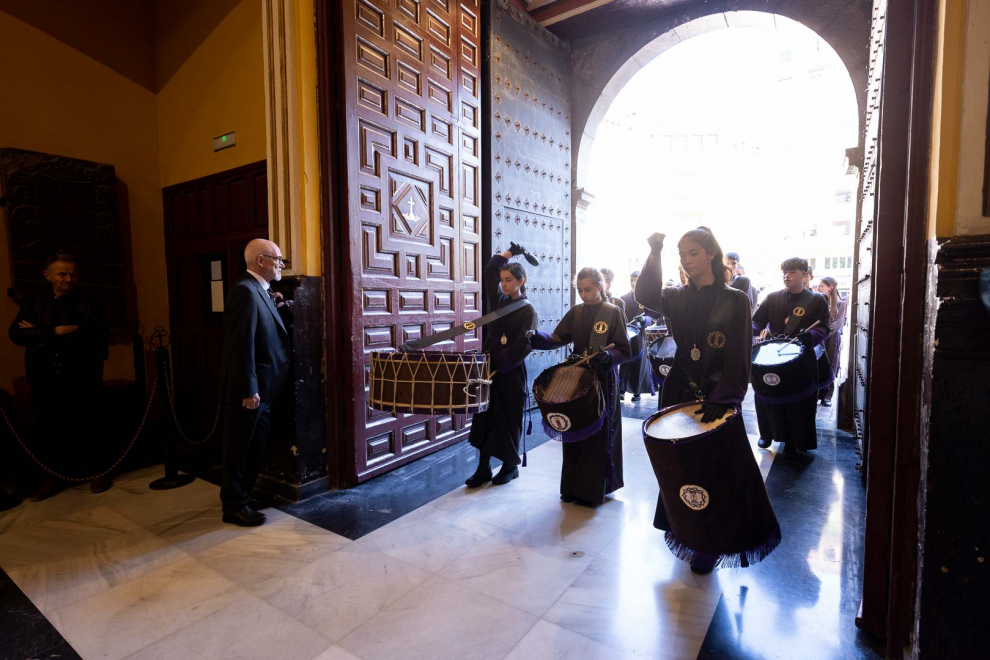 Fotos de la procesión de las Esclavas el Sábado Santo en Zaragoza