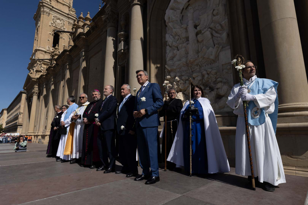 Fotos de la procesión del Domingo de Resurrección o Encuentro Glorioso, con la Hermandad del Resucitado, en Zaragoza