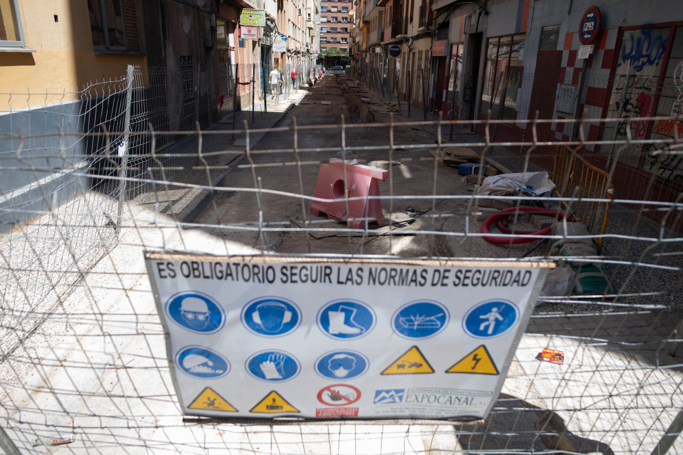 Fotos De Las Obras En La Calle Concepción Arenal De Zaragoza Imágenes