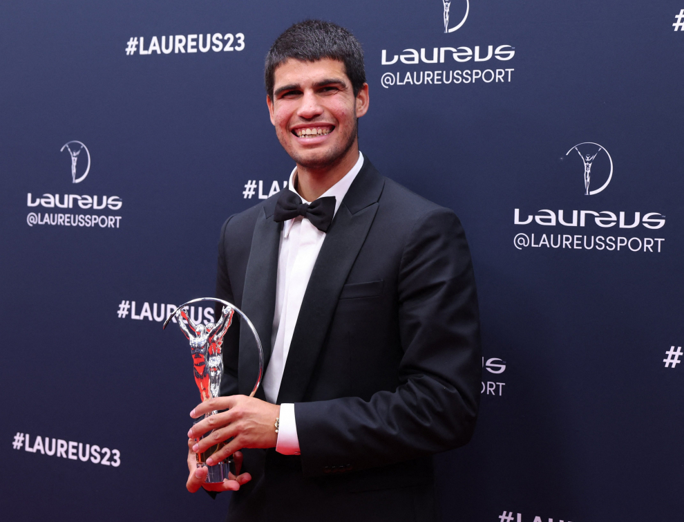 El tenista Carlos Alcaraz, con su trofeo en los Premios Laureus 2023