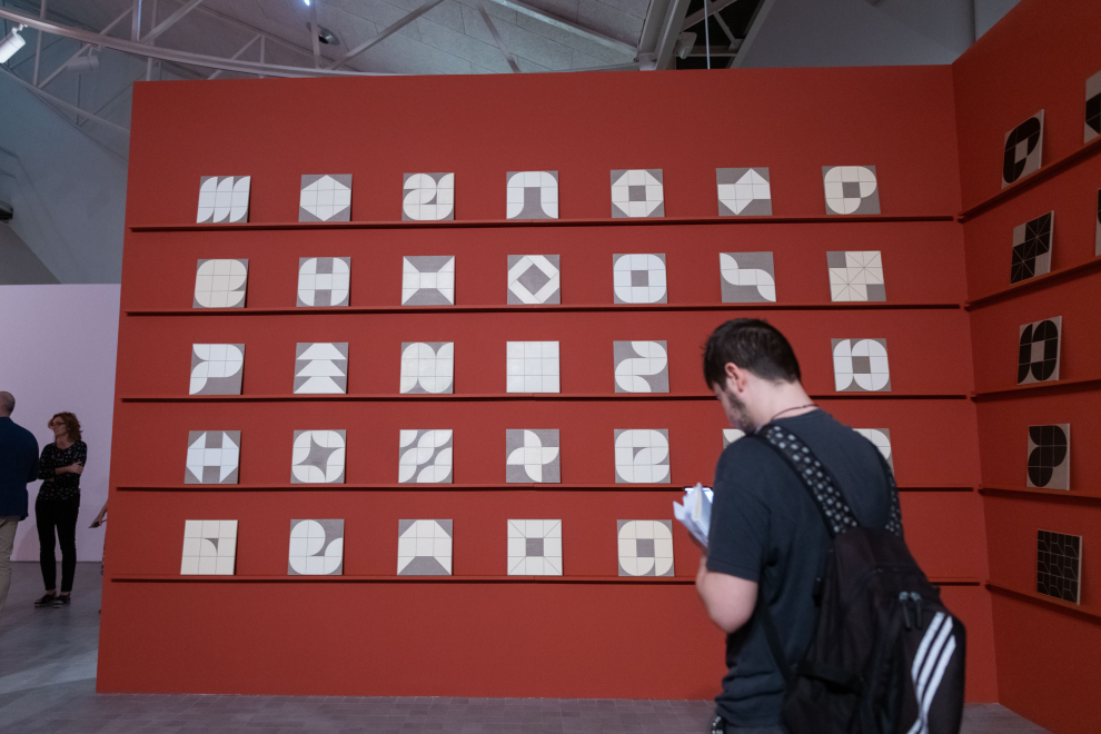 Foto de la exposición ‘Roberto Coromina. La distancia más corta’, en el museo Pablo Serrano de Zaragoza