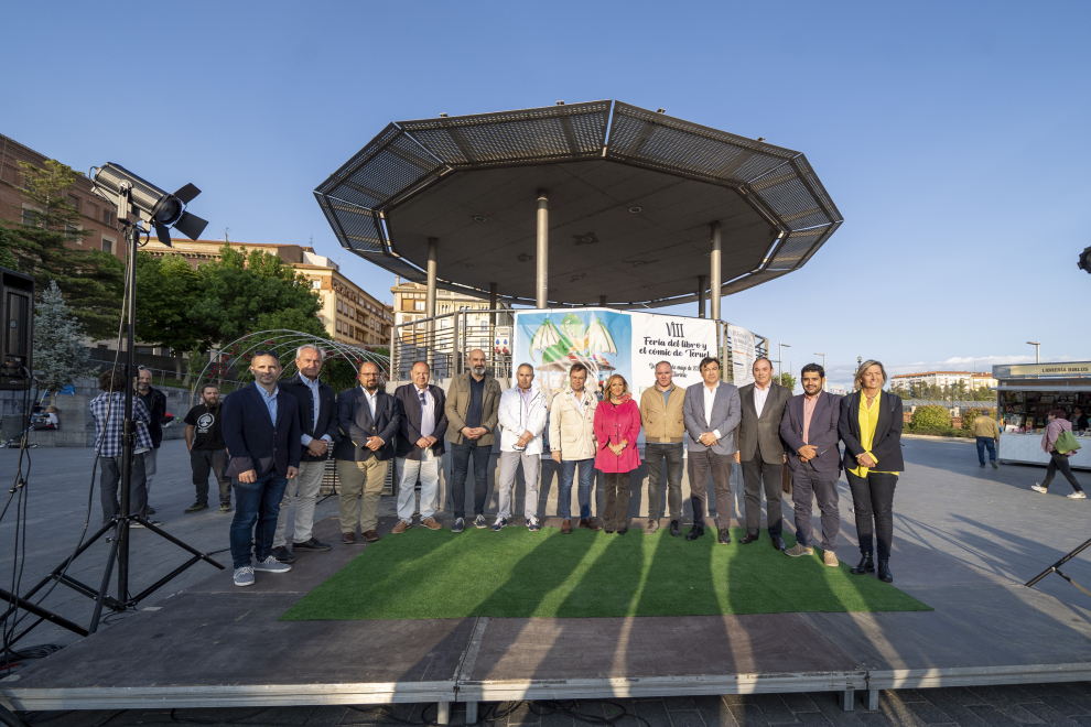 El escritor Javier Sierra inaugura la VIII edición de la feria del libro de Teruel