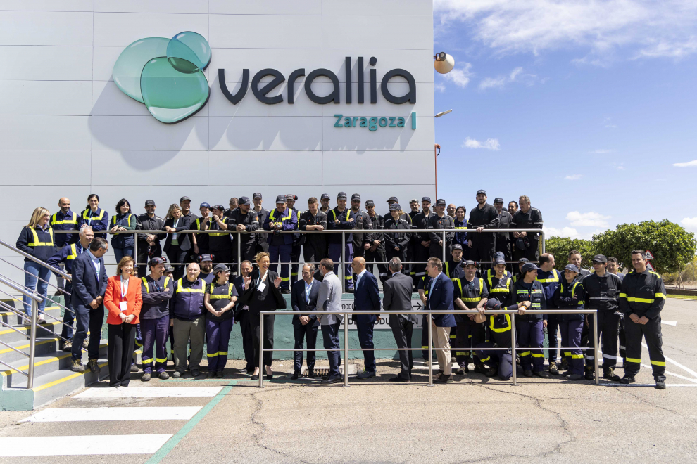 Visita de Lambán a las instalaciones de la planta de Verallia en Zaragoza.