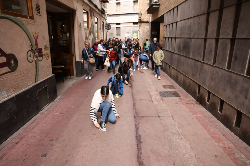 Protesta musical de padres e hijos de la AMPA Pilar Bayona del Conservatorio Profesional de Zaragoza.
