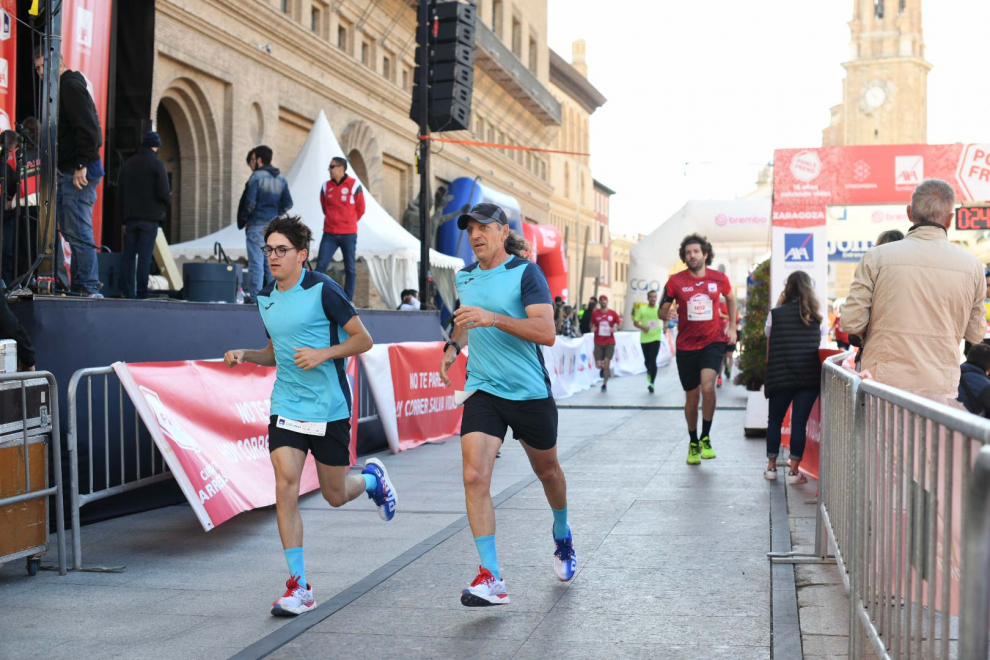 Foto de la Carrera Popular 'Ponle Freno' Zaragoza 2023, en la Plaza del Pilar