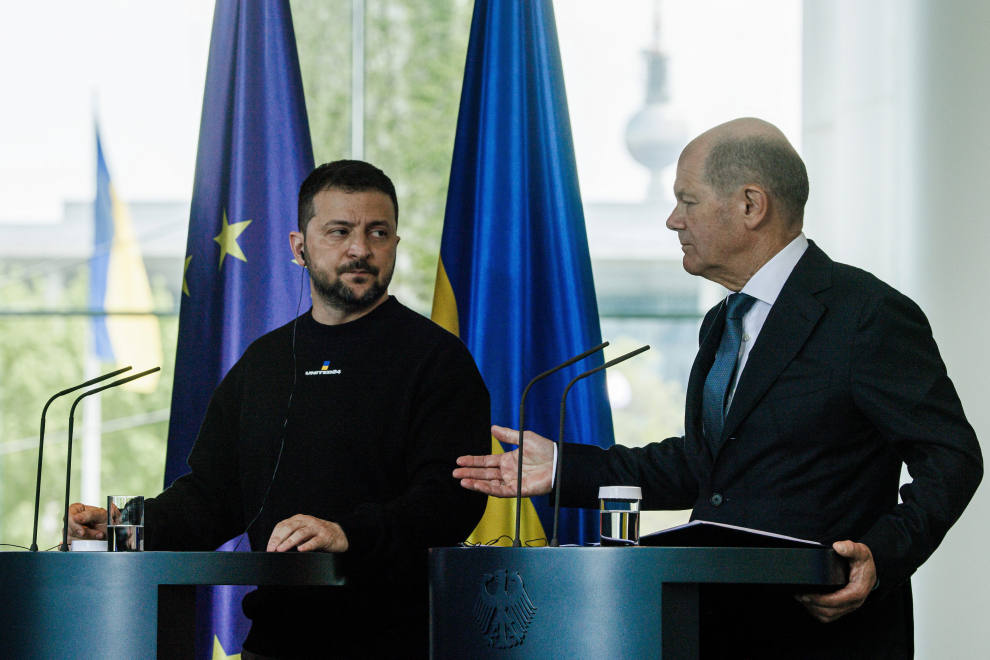 Foto de la visita del presidente de Ucrania, Volodomir Zelenski, a Alemania, recibido por el canciller Olaf Scholz GERMANY DIPLOMACY ZELENSKY