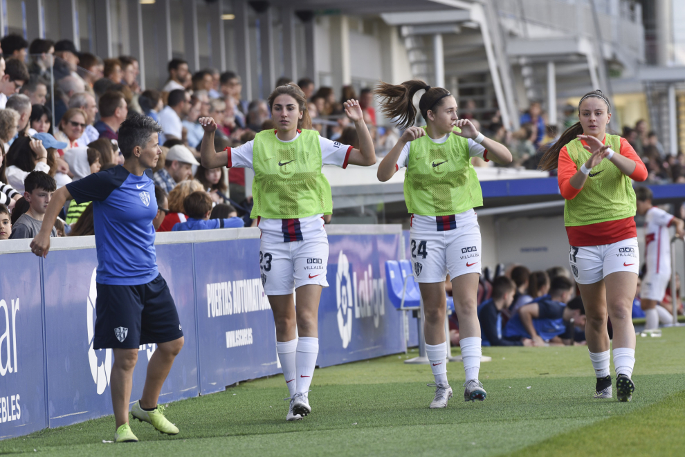 La SD Huesca femenina se midió a un combinado aragonés en El Alcoraz.