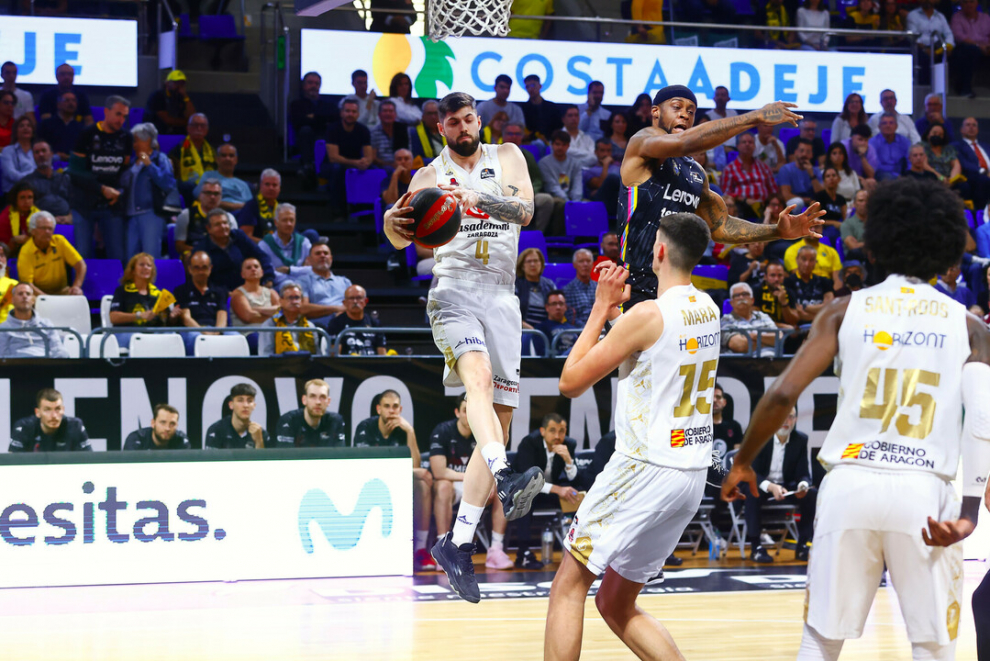 Foto del partido Lenovo Tenerife-Casademont Zaragoza, de la Liga Endesa de baloncesto