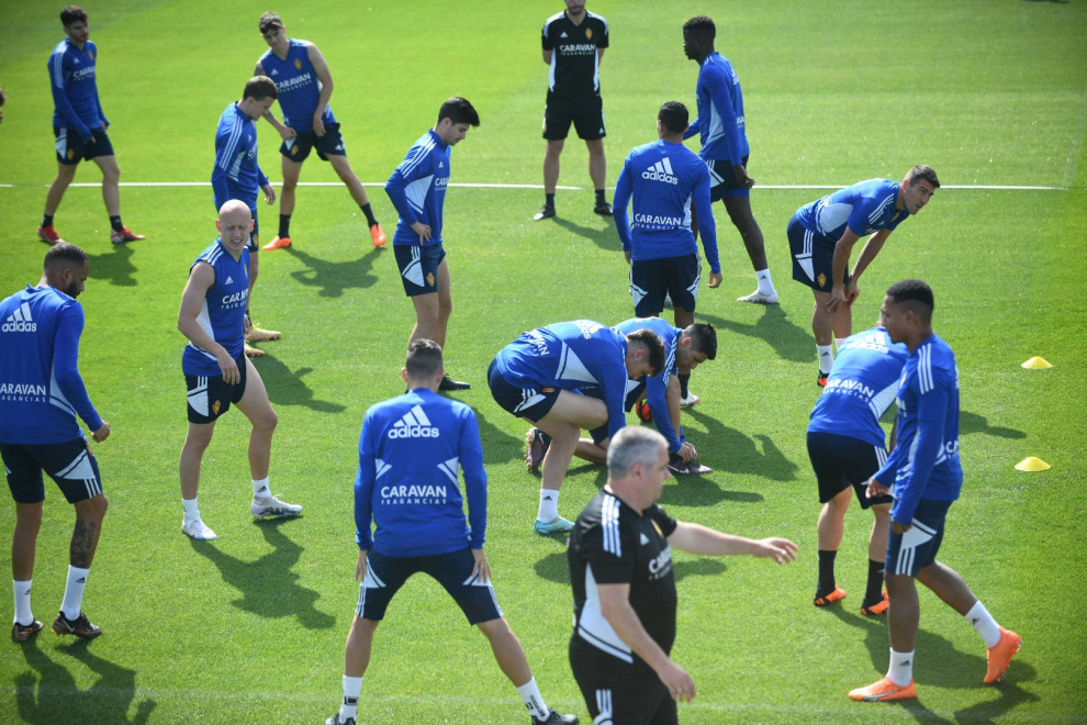 Foto del entrenamiento del Real Zaragoza en La Romareda para el último partido de liga y despedida de Alberto Zapater