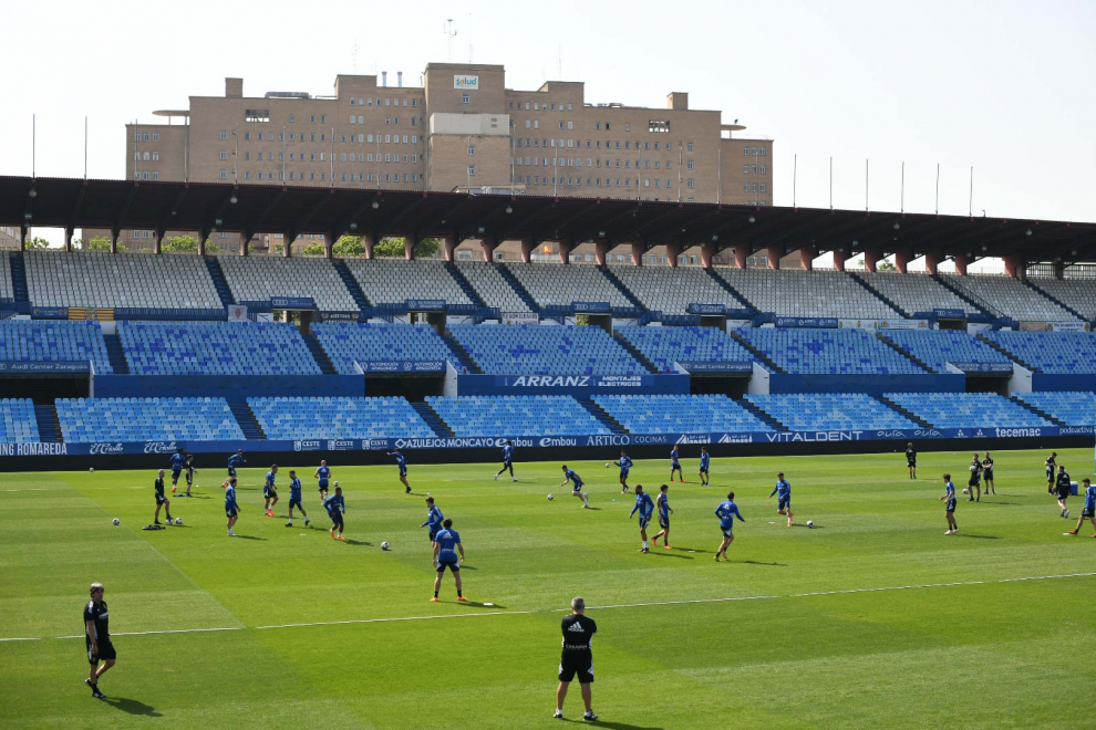 Foto del entrenamiento del Real Zaragoza en La Romareda para el último partido de liga y despedida de Alberto Zapater