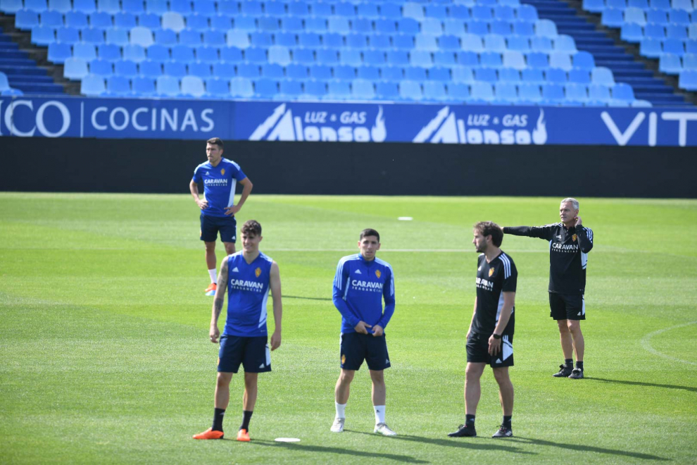 Foto del entrenamiento del Real Zaragoza en La Romareda para el último partido de liga y despedida de Alberto Zapater