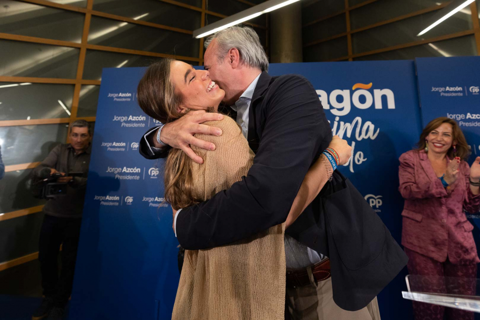 Conforme se conocían los resultados la sede del PP para la noche electoral se fue convirtiendo en una auténtica celebración.