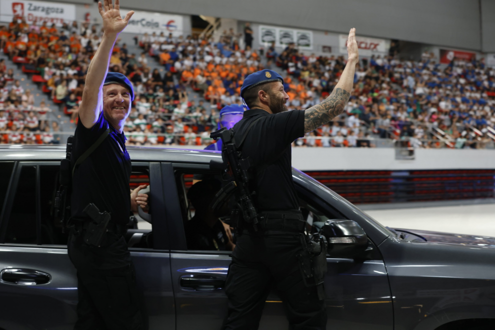La Policía Nacional exhibe sus medios a la comunidad educativa