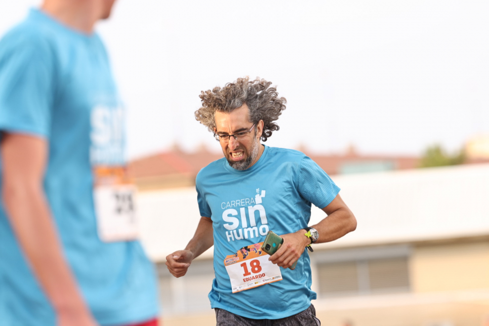 Foto de la Carrera sin Humo 2023 en el estadio del Campus San Francisco de Zaragoza