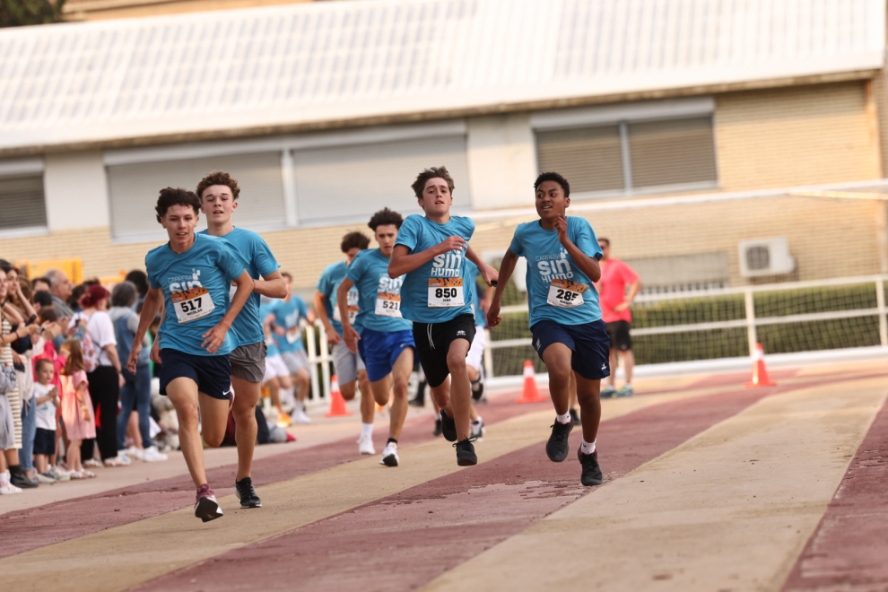 Foto de la Carrera sin Humo 2023 en el estadio del Campus San Francisco de Zaragoza