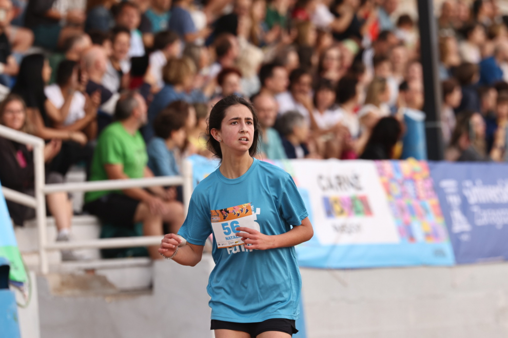 Foto de la Carrera sin Humo 2023 en el estadio del Campus San Francisco de Zaragoza