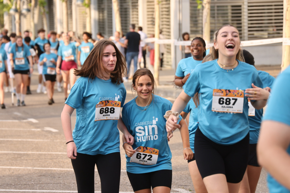 Foto de la Carrera sin Humo 2023 en el estadio del Campus San Francisco de Zaragoza