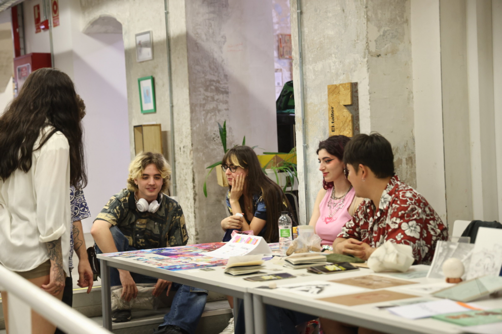 Foto de Merkazine. el mercadillo de fanzines en la Harinera de Zaragoza