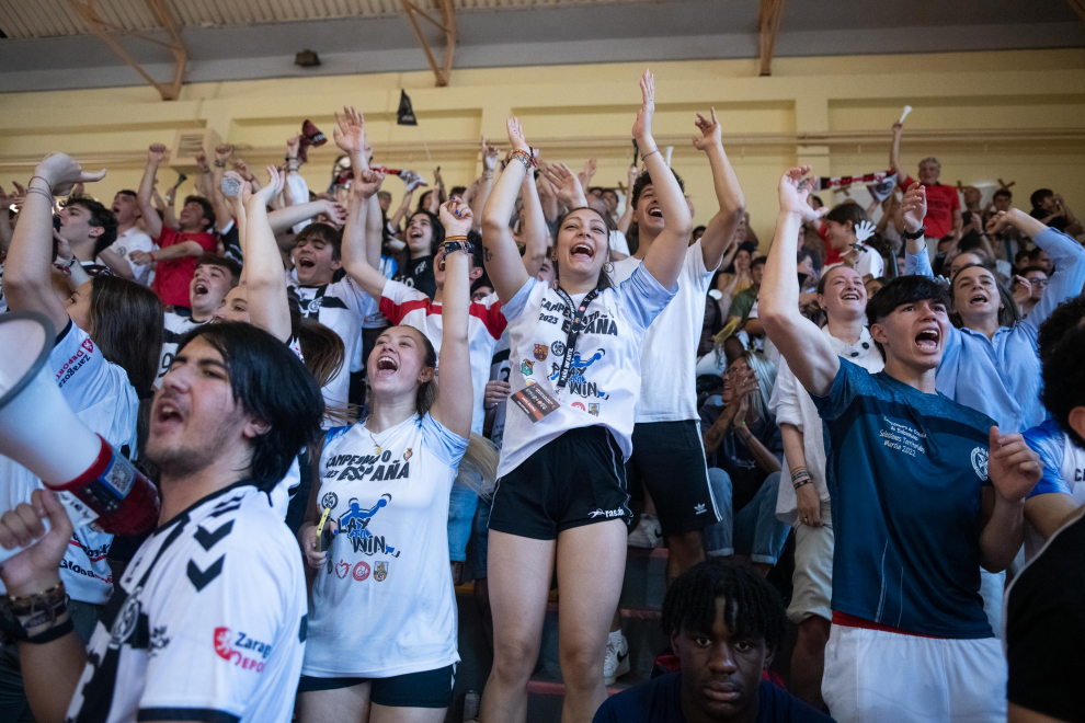 Dominicos de Zaragoza, campeón de España de balonmano infantil en el pabellón Salduba