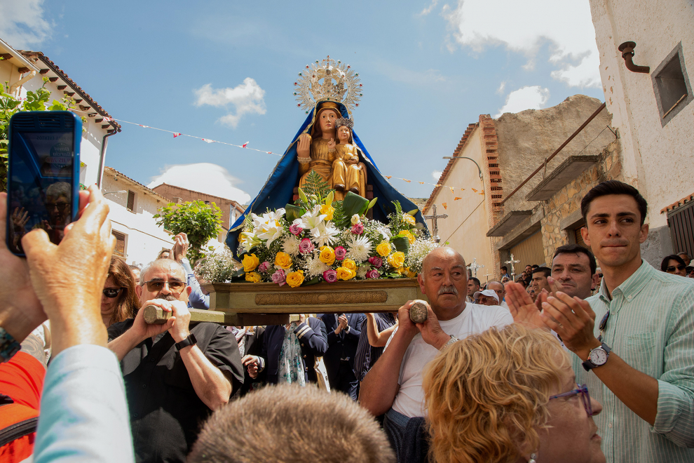 La Virgen del Castillo se saca en Bijuesca cada 25 años.