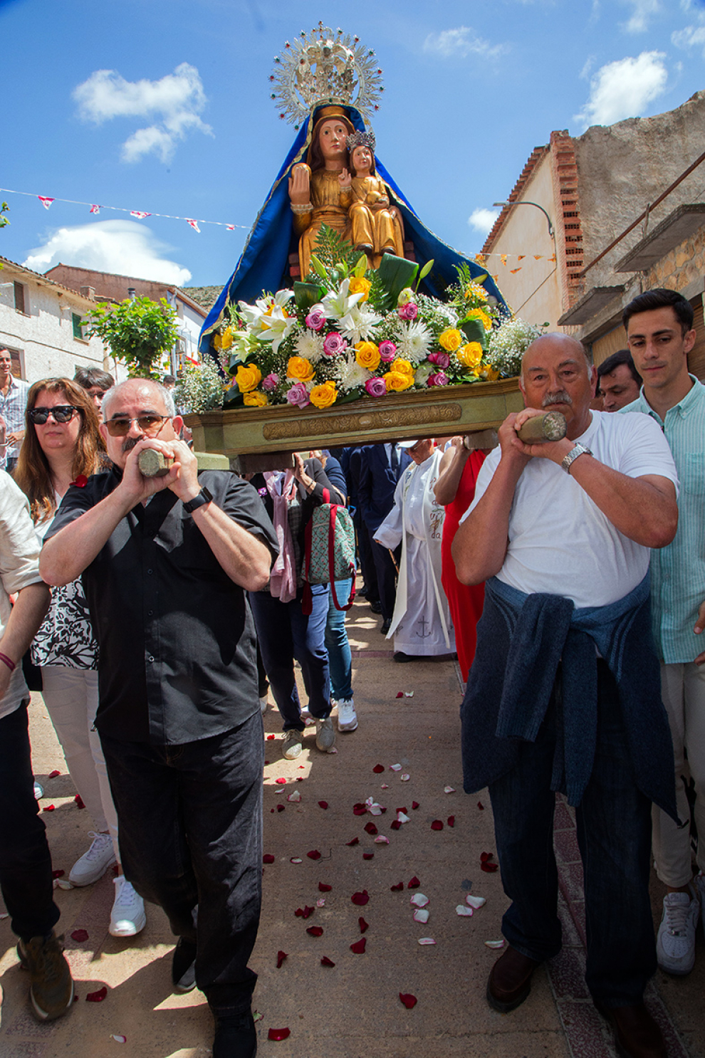 La Virgen del Castillo se saca en Bijuesca cada 25 años.