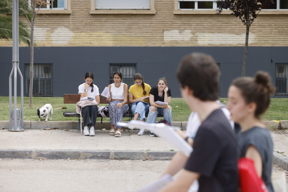 En torno a 6.500 alumnos se presentan estos días a las pruebas de la EVAU en Aragón.