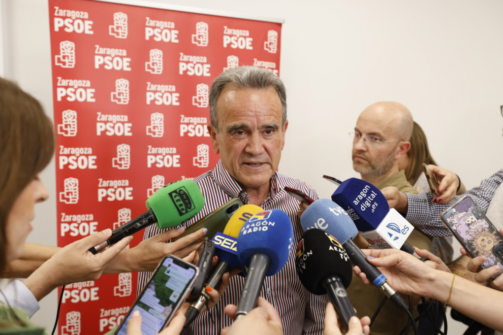 Foto de la Ejecutiva Provincial del PSOE para aprobar listas en Zaragoza: Juan Antonio Sánchez Quero