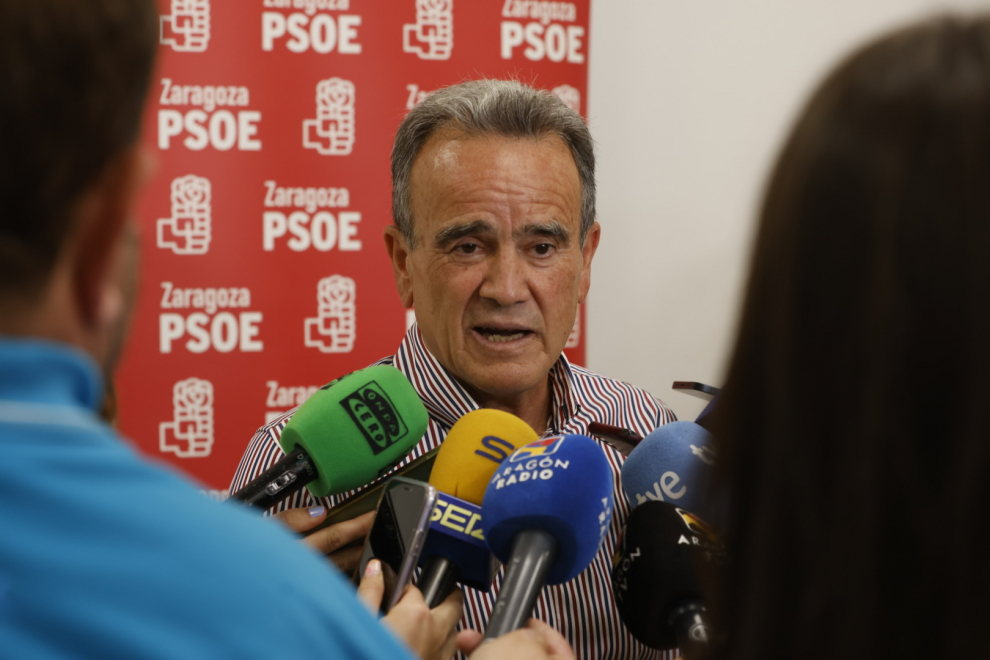 Foto de la Ejecutiva Provincial del PSOE para aprobar listas en Zaragoza: Juan Antonio Sánchez Quero
