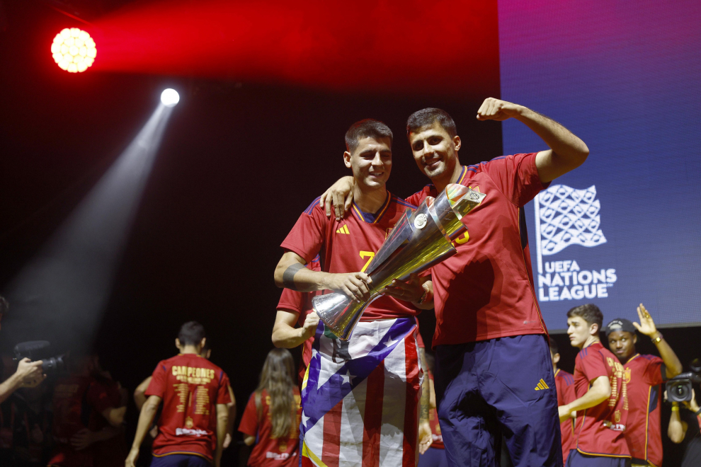 Fotos: La Selección Española Celebra Con Los Aficionados El Título De ...