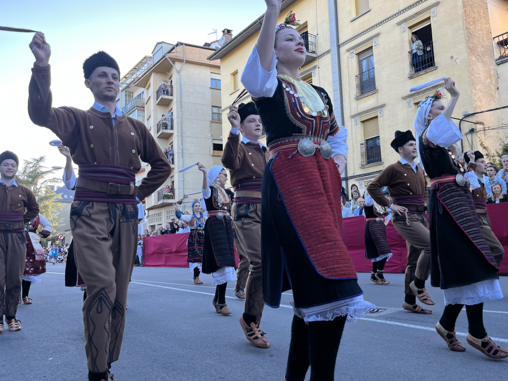 Fotos del desfile final del Festival Folklórico de los Pirineos en Jaca Imágenes Fotos del desfile final del Festival Folklórico de los Pirineos en Jaca Imágenes